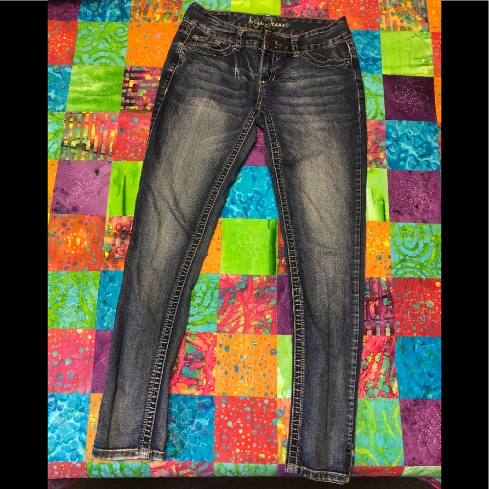 Ariya jeans women’s straight leg skinny